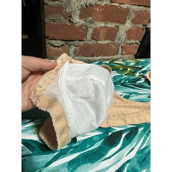Women’s size 2x-large beige bra - Picture 5 of 7